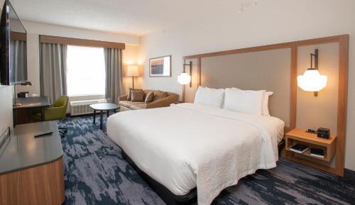 Standard King Room with Sofa Bed and City View