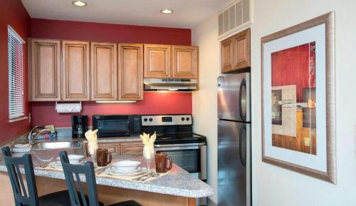 Studio, 1 King, Sofa bed, Full kitchen