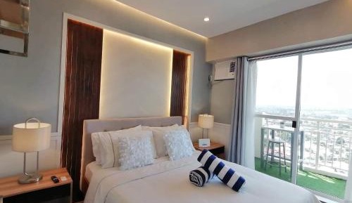 Deluxe Double Room with Balcony and Sea View