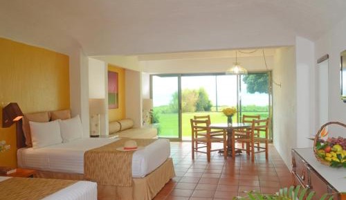Double Room with Two Double Beds with Lake View