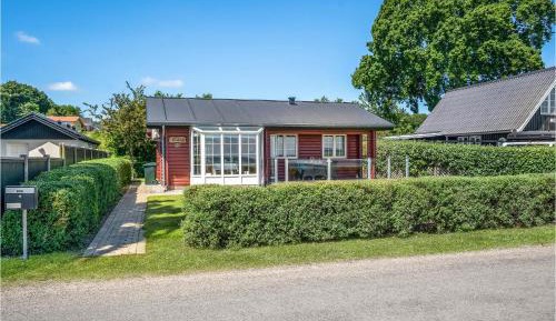 Three-Bedroom Holiday Home 