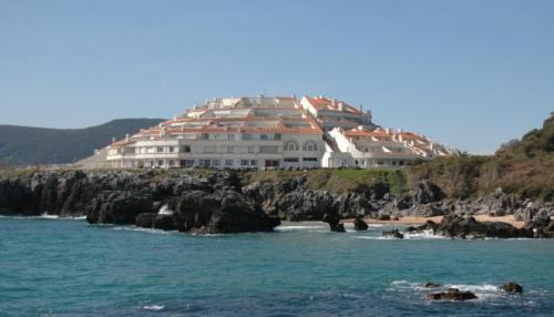 Two-Bedroom Apartment with Sea View