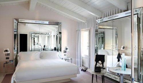 Deluxe Double Room with Terrace