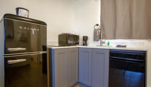 Sedona Kitchenette Two Queens