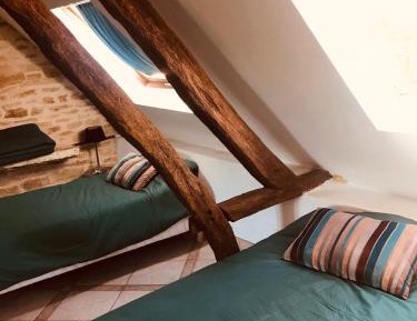 Quadruple Room with Private Bathroom