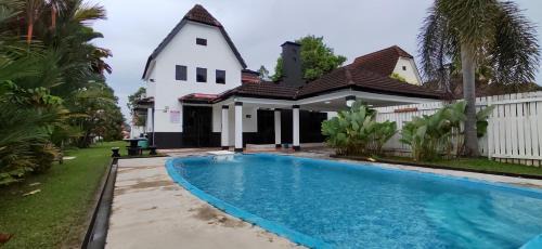 Villa with Private Pool