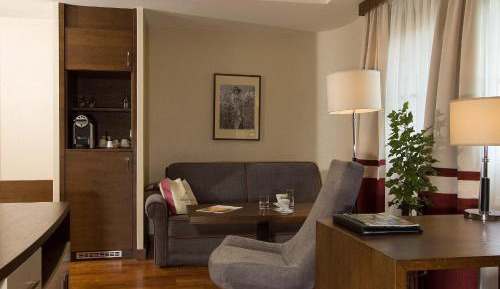 Deluxe Double Room with Balcony - Lake Side