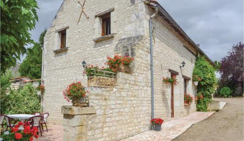 Three-Bedroom Holiday Home 