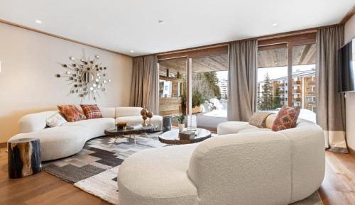 Three-Bedroom Deluxe Apartment