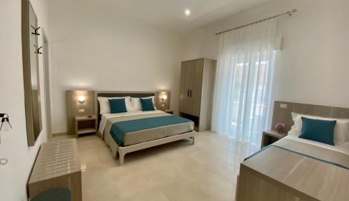 Triple Room with Balcony