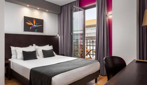 Deluxe Double Room with Balcony