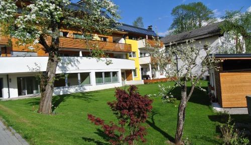 Three-Bedroom Apartment with Terrace