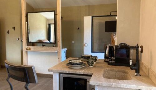 Deluxe Double Room with Bath