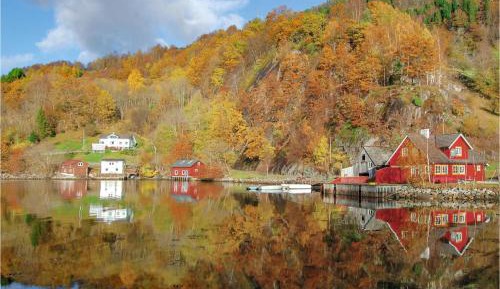 Three-Bedroom Holiday Home 