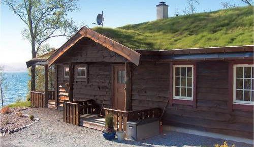 Five-Bedroom Holiday Home