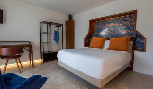 Double Room with Mountain View