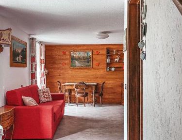 Studio with Mountain View