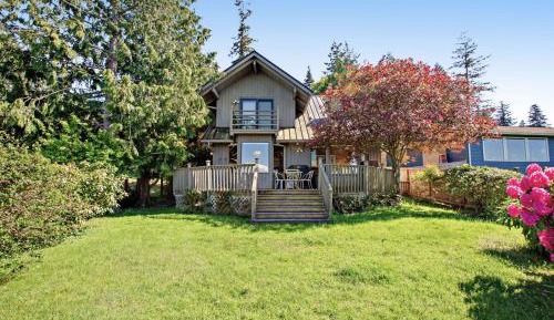 Two Bedroom Holiday Home