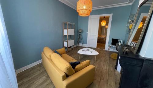 Apartment with Shower