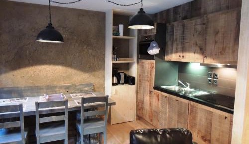 Apartment (5 Adults)