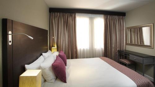 Standard Apartment with 1 Queen bed 