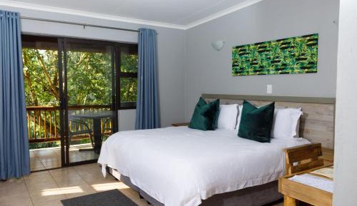 Superior Double or Twin Room with Lake View