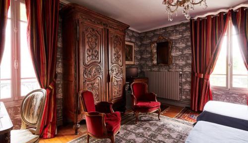 Twin or Comfort Double Room