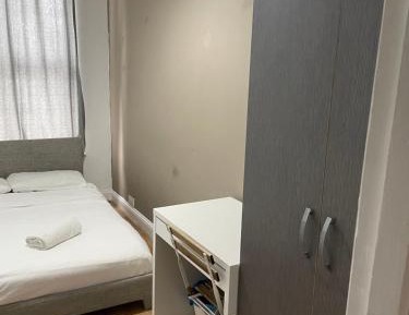 Single Room with Shared Bathroom