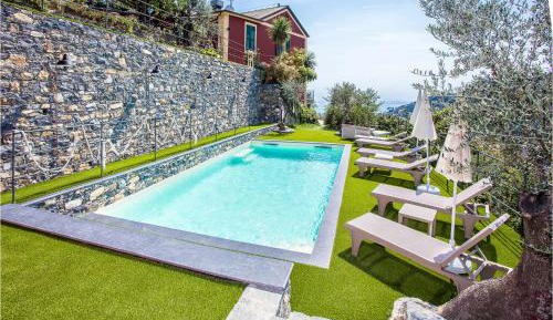 Six-Bedroom Holiday Home