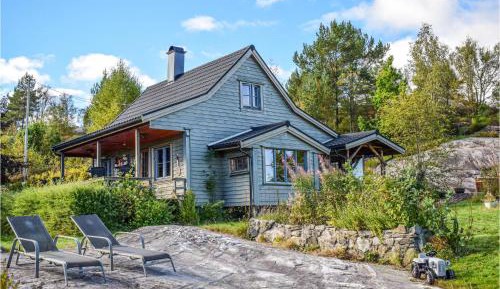 Four-Bedroom Holiday Home