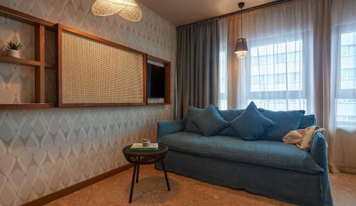 Deluxe Double Room (Roomy)