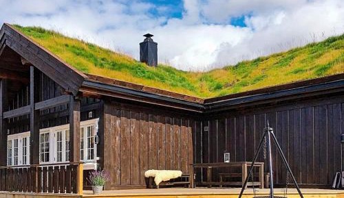 Three-Bedroom Holiday Home 