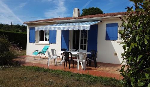 Holiday Home (6 Adults)