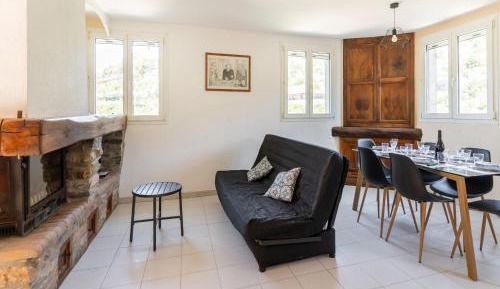 Three-Bedroom Holiday Home 