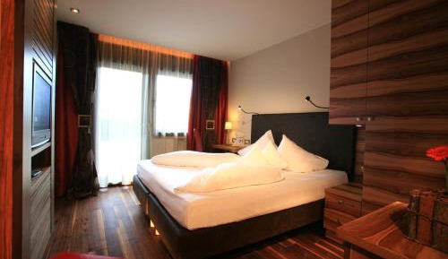 Double or Twin Room with Balcony