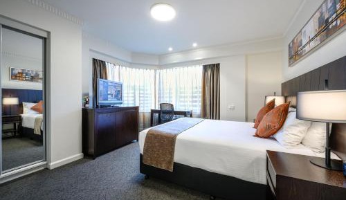 Executive Queen Room