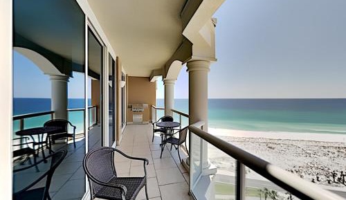 Two-Bedroom Apartment with Ocean View