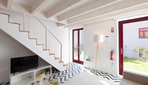 Villa with Garden View - I