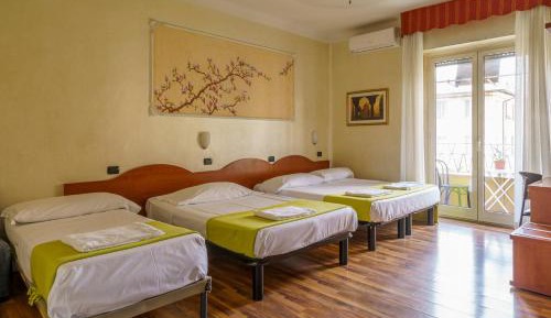 Triple Room with Private Bathroom