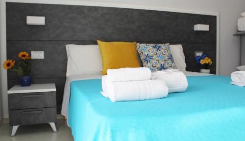 Standard Triple Room with Sea View