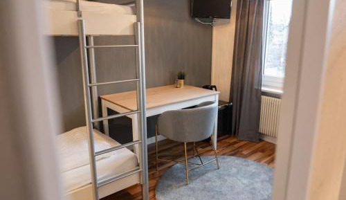 Single Room with Shared Toilet