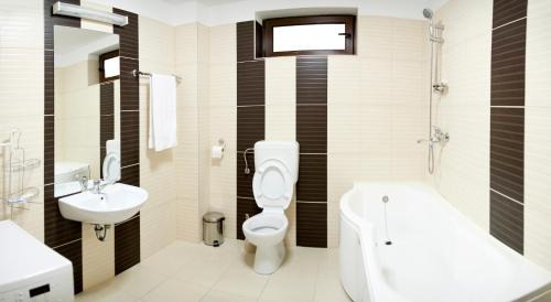 Triple Room - Ground Floor