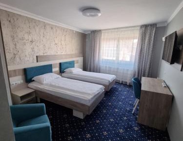 Double or Twin Room with Bathroom