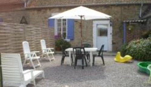 Holiday Home (10 Adults)