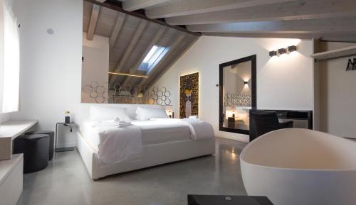 Deluxe Family Suite