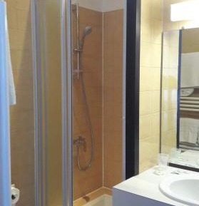 Basic Triple Room