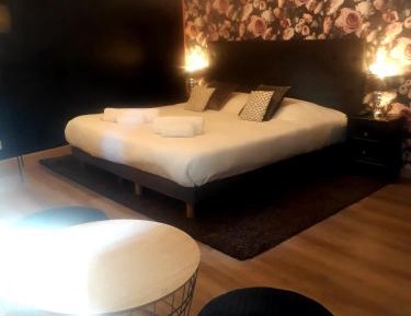 Double Room with Spa Bath