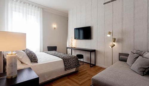 Double Room with Balcony (3 Adults)