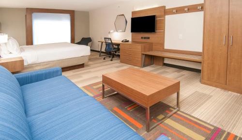 King Suite with Sofa Bed