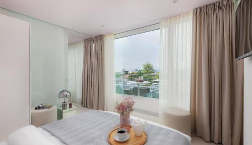 Apartment with Terrace